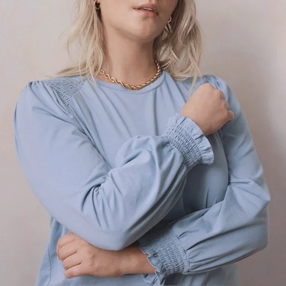 LC Lauren Conrad Smocked Long Sleeve Top Jersey Blouse Blue Ruffle Sleeve Sz XS - Picture 1 of 6